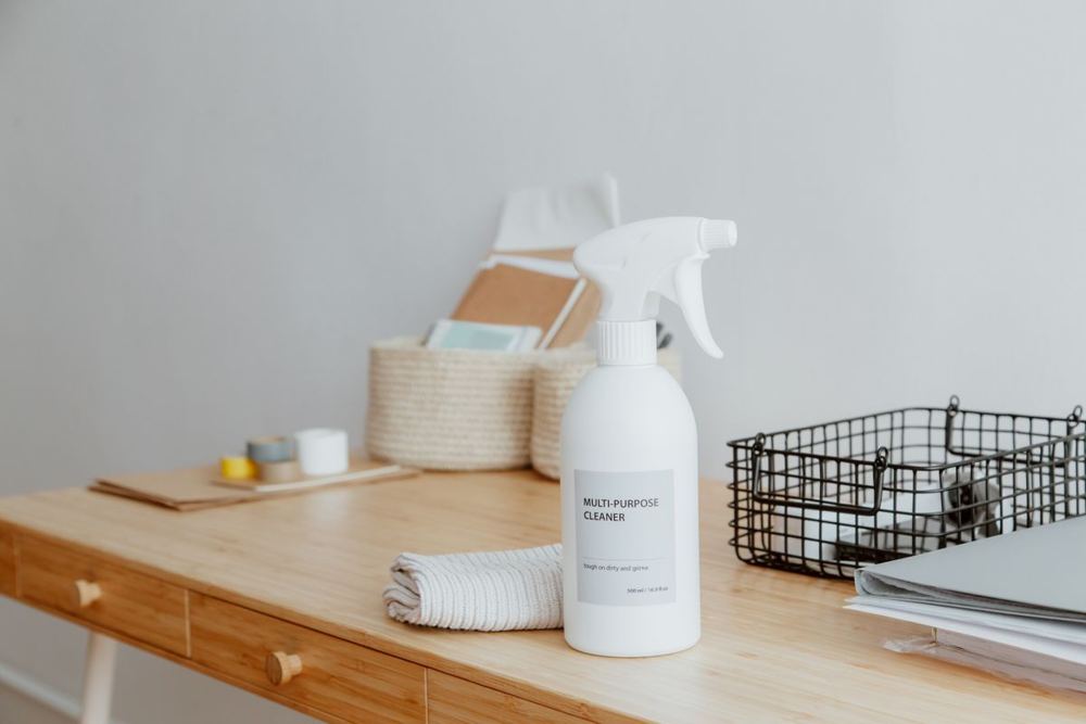 Eco-friendly cleaning spray bottle